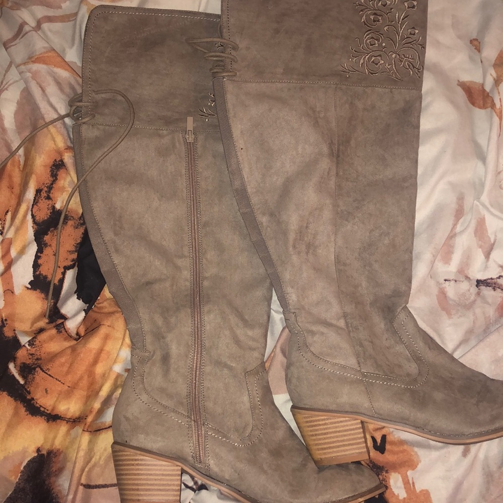 Taupe suede boots